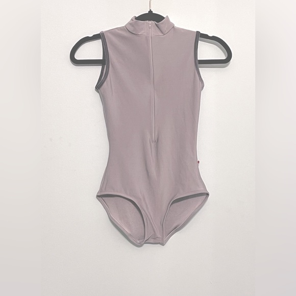 Yumiko Other - Yumiko Jessica- Nylon Silver w Grace Velvet Steel Trim- Adult Small